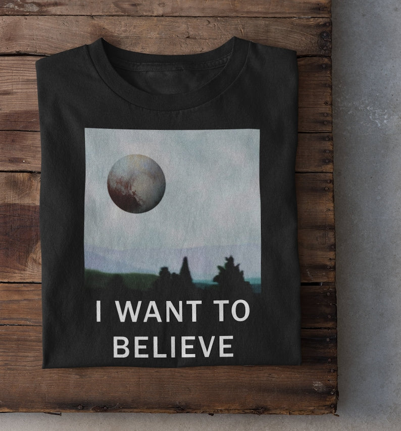 Funny Pluto Shirt | Pluto Planet | Solar System Gift | Science Gift | I Believe in Pluto - Unisex Softstyle Tee