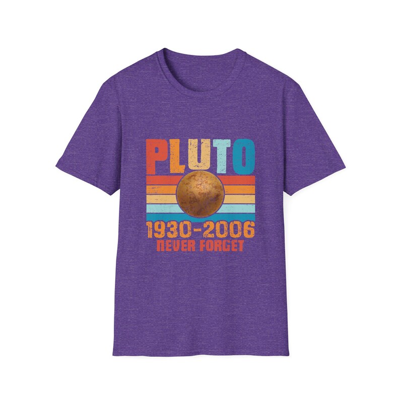 Funny Retro Space Tee, Pluto Never Forget T-Shirt, Vintage Astronomy Shirt, Science Gift for Space Lovers and Nerds