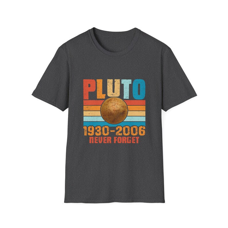 Funny Retro Space Tee, Pluto Never Forget T-Shirt, Vintage Astronomy Shirt, Science Gift for Space Lovers and Nerds