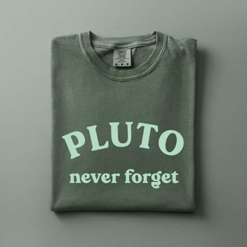 Pluto Never Forget T-shirt | Planet Pluto Tribute Tee