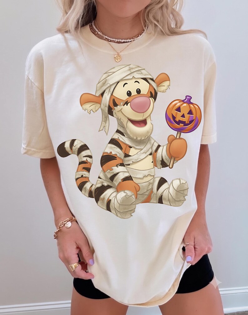 Vintage Disney Winnie The Pooh All Characters Halloween product image 3